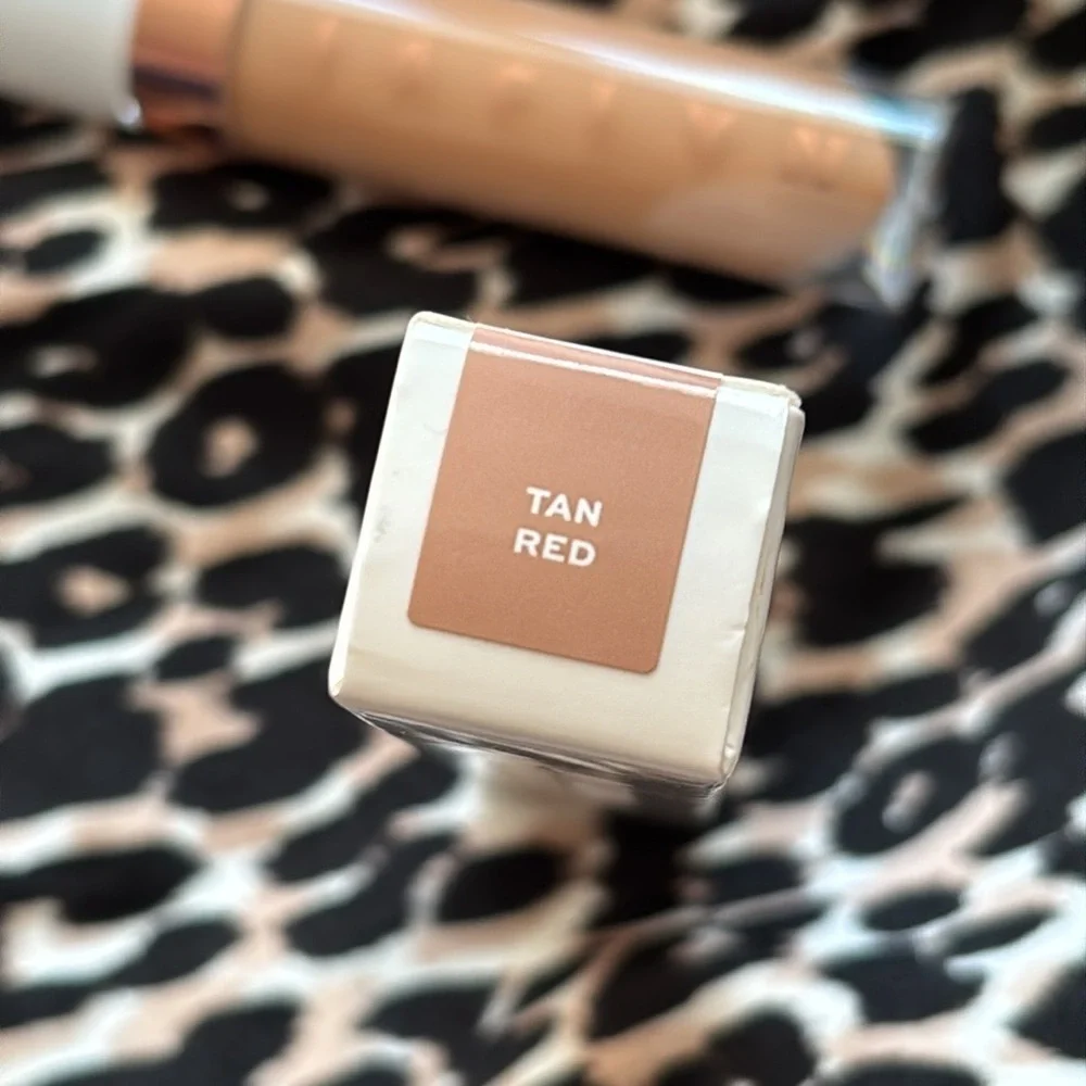 Brand New Jaclyn Cosmetics Perfecting Concealer Tan Red